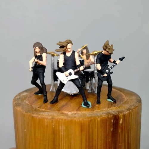 Famous group rock band ho - famous,